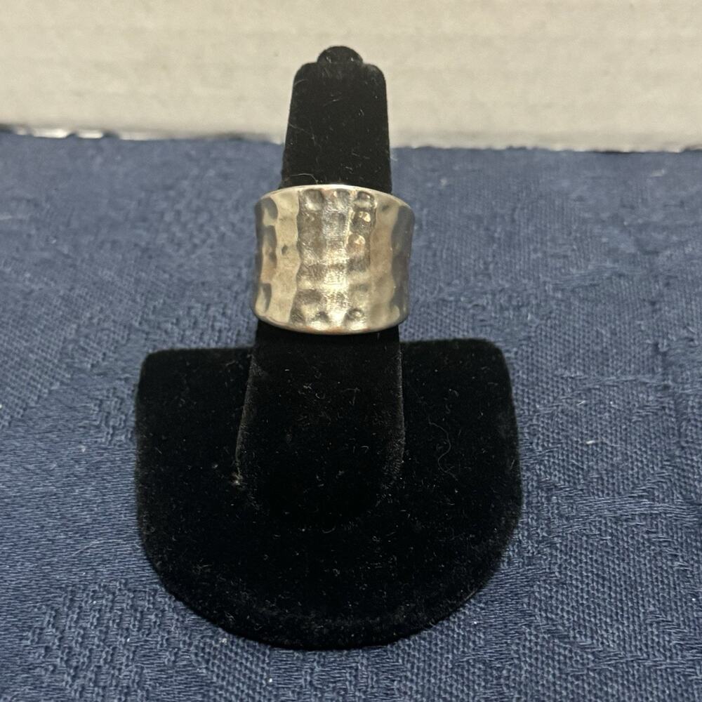 Vintage Cigar Band Hammered Silver Tone Ring Size 7